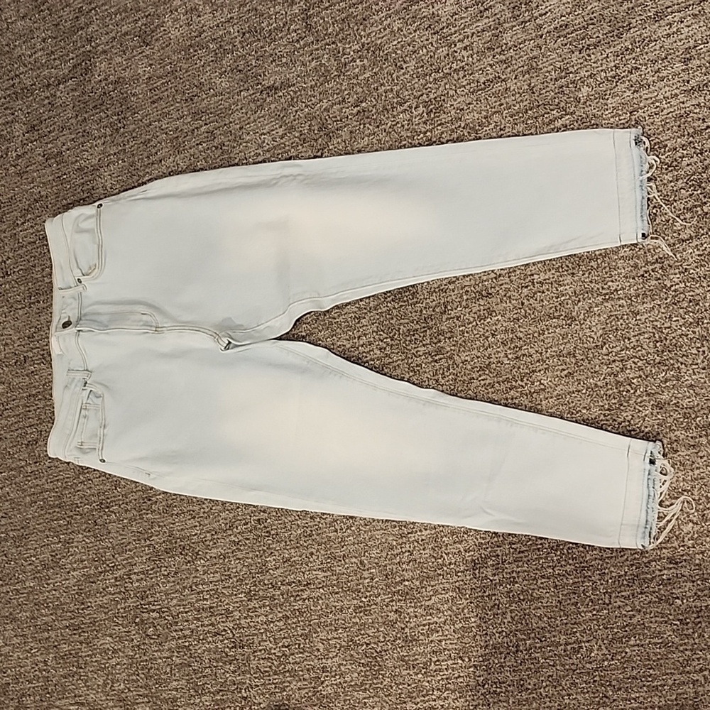 Loft the skinny jean color light denim size 12/31 inseam 27 inches